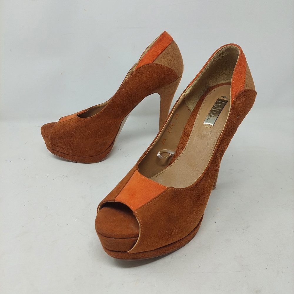 LOB Footwear Brown Orange Faux Suede Two Tone Platform Peep Toe High Heels Sz 6